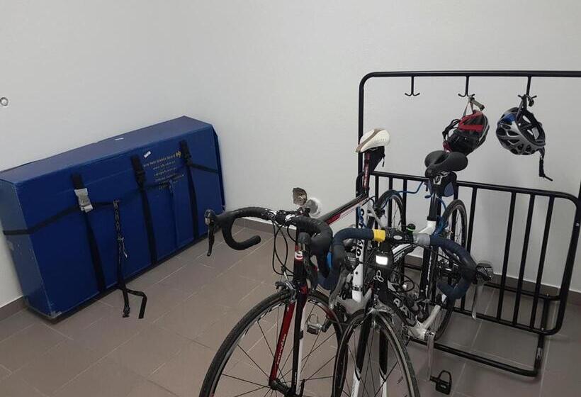 דירה בת חדר שינה 1 עם מרפסת, Apartments And Rooms Milena