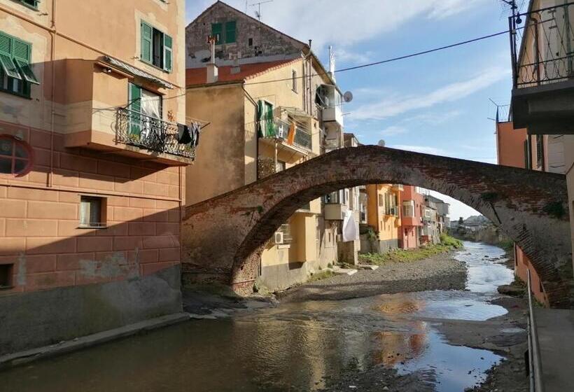 غرفة عائلية, Q.b. Osteria