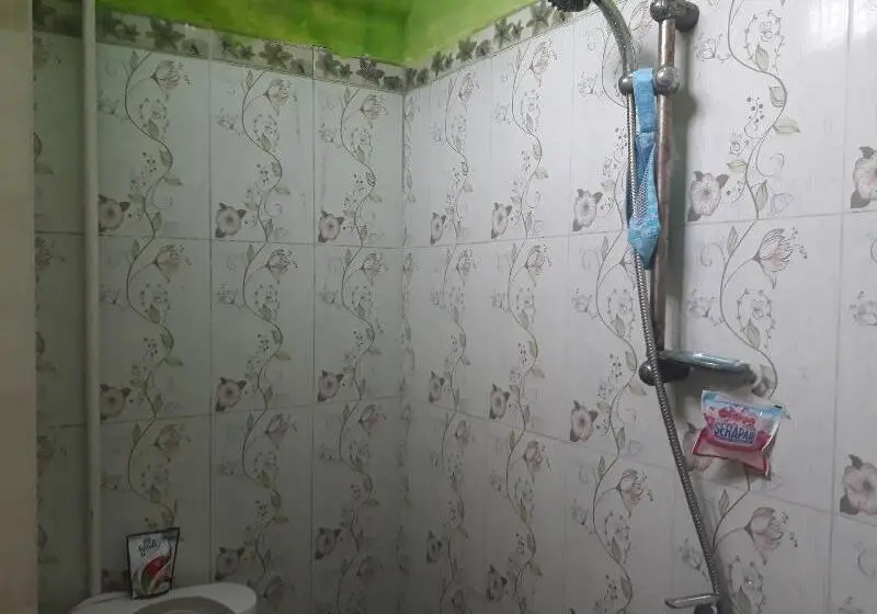 スタンダードシングルルーム, Oyo Life 2553 Kost Daya