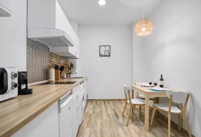 آپارتمان 1 خوابه با بالکن, Umihouse Apartamentos Centro Alicante