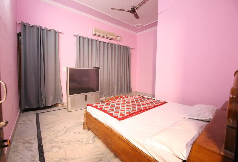 Deluxe Svit, The Karnal Resort