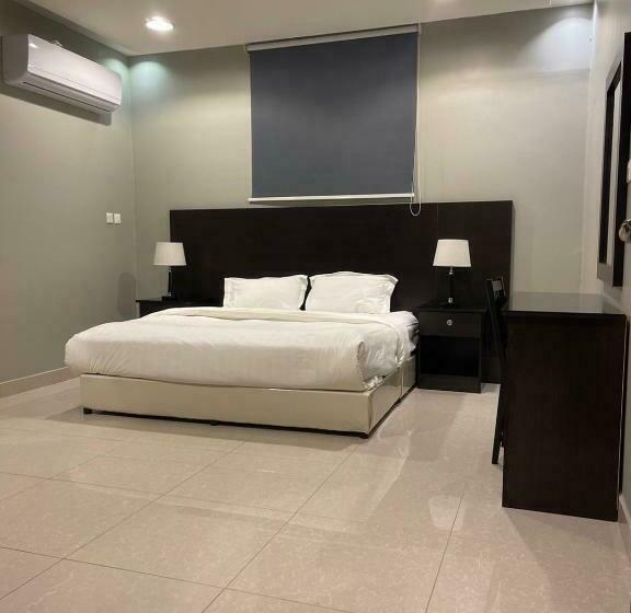 Standard Studio, آنتري للشقق المخدومة