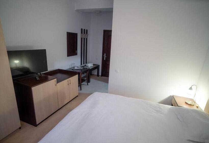 标准单人间, Chalet 173