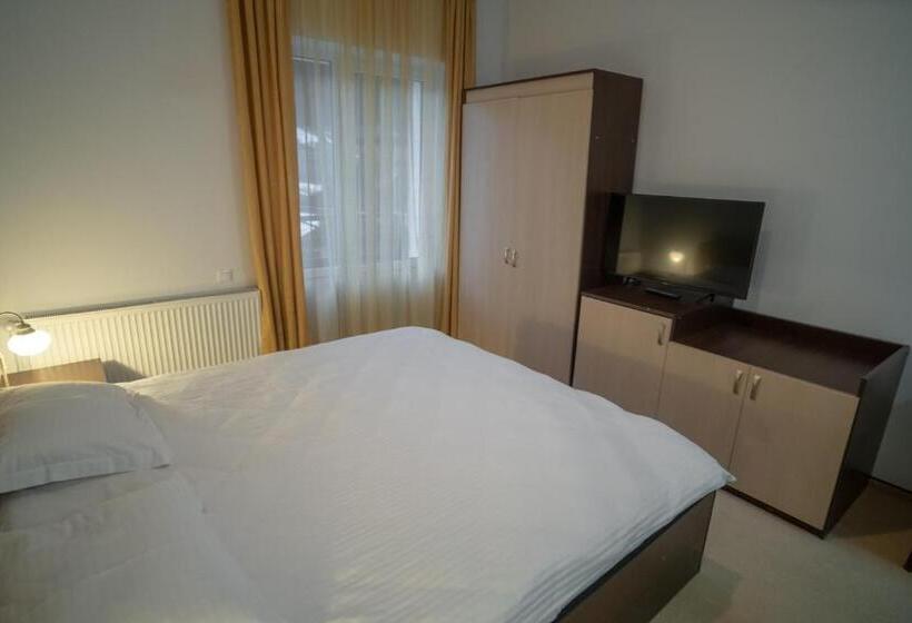 اتاق استاندارد با چشم‌انداز, Chalet 173