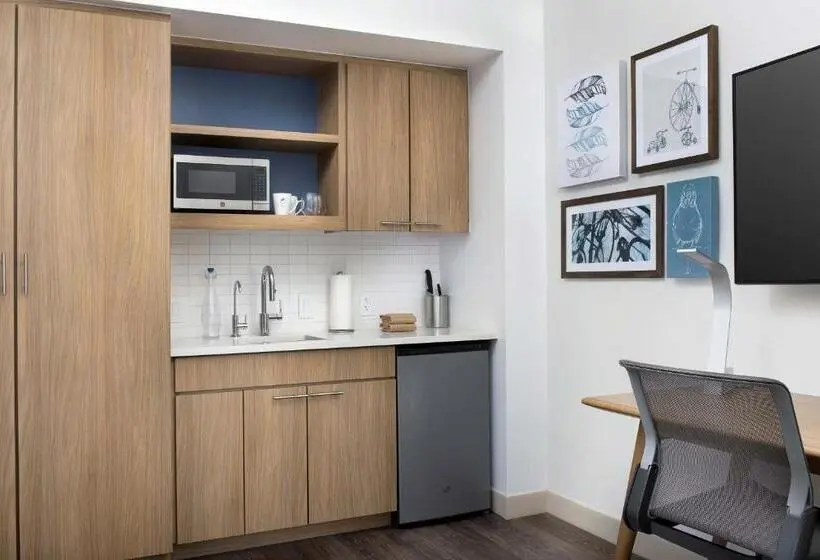 استودیو استاندارد با تخت کینگ, Element Sedona