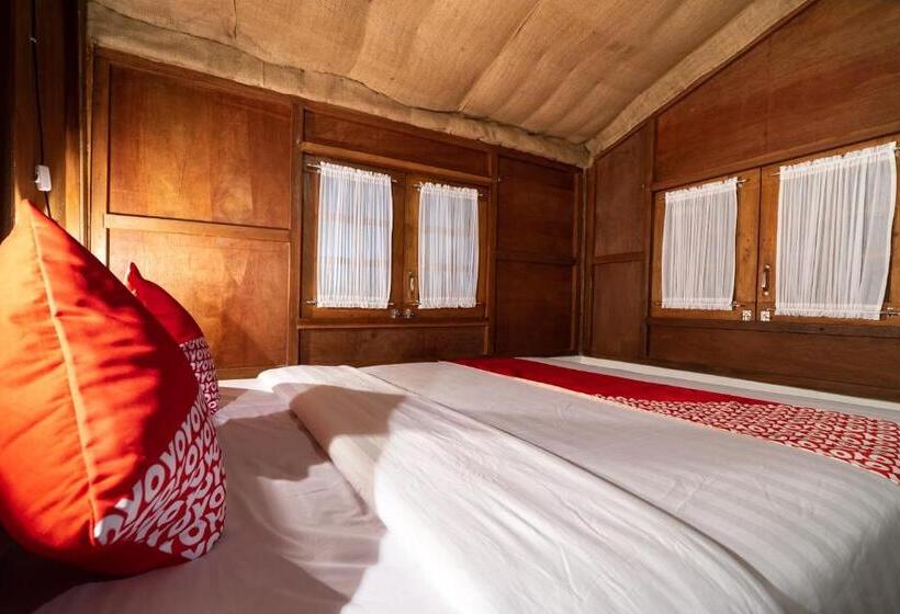 غرفة ديلوكس, Oyo 2393 Omahe Nawung