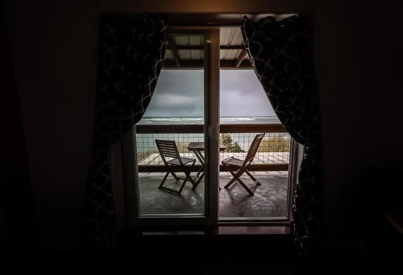 デラックススタジオ, Terimore Lodging By The Sea