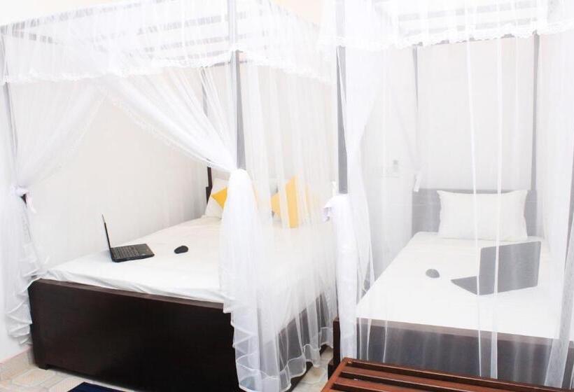 Camera Tripla Deluxe, Bejewelled Sigiriya