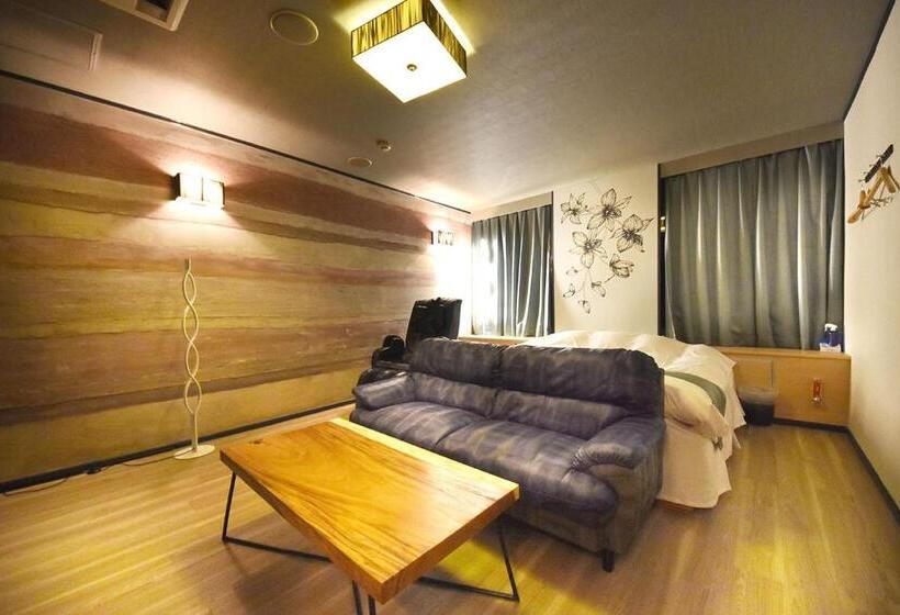 Номер Стандарт, Lala Minato Adult Only