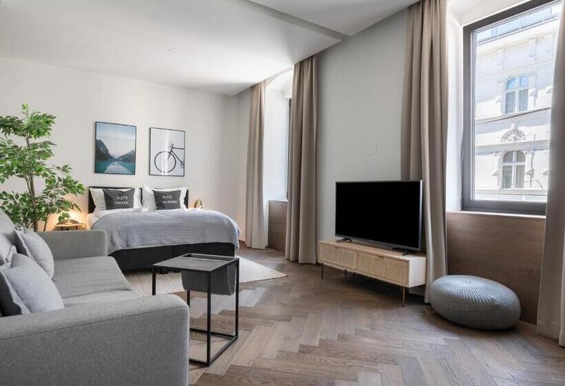 Люкс, Limehome Linz Schillerstraße