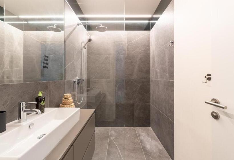 Люкс, Limehome Linz Schillerstraße