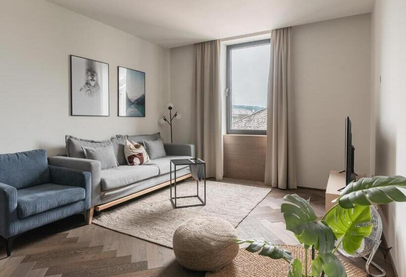 Люкс с Балконом, Limehome Linz Schillerstraße