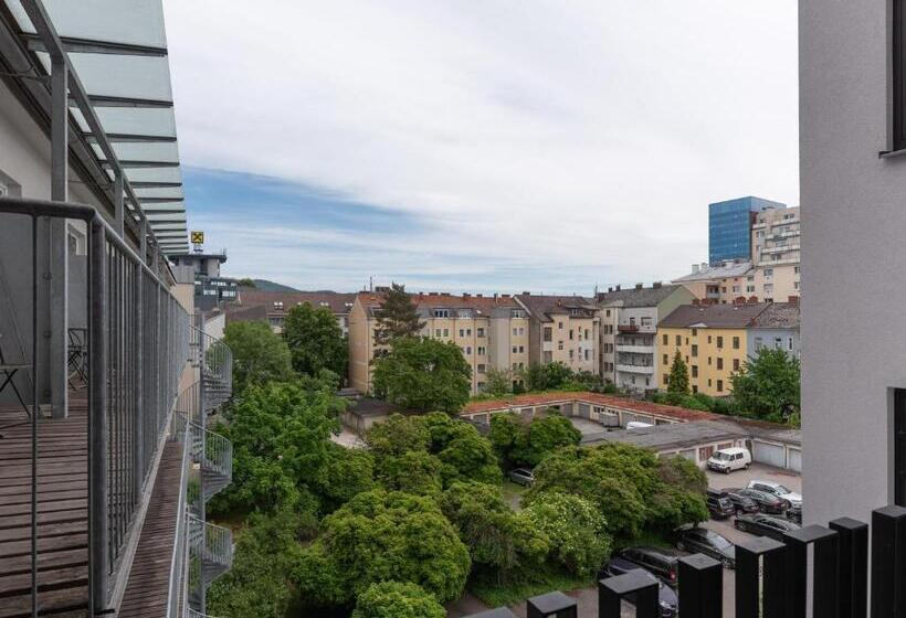 Люкс с Балконом, Limehome Linz Schillerstraße