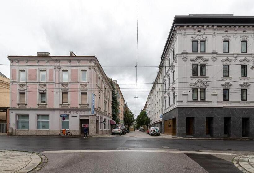 Люкс, Limehome Linz Schillerstraße