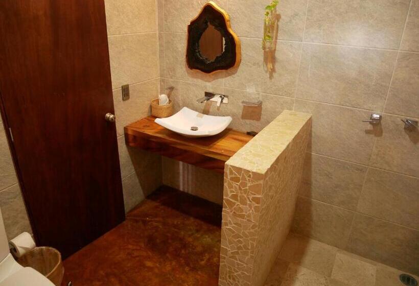 Номер Deluxe, Madre Tierra Hotel & Coworking & Hostal