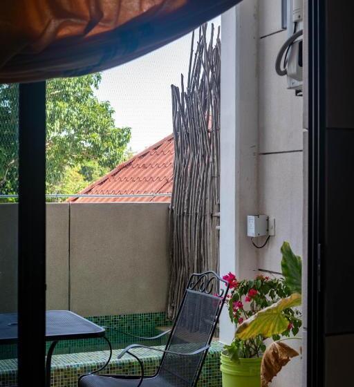 Студия Стандарт, Madre Tierra Hotel & Coworking & Hostal