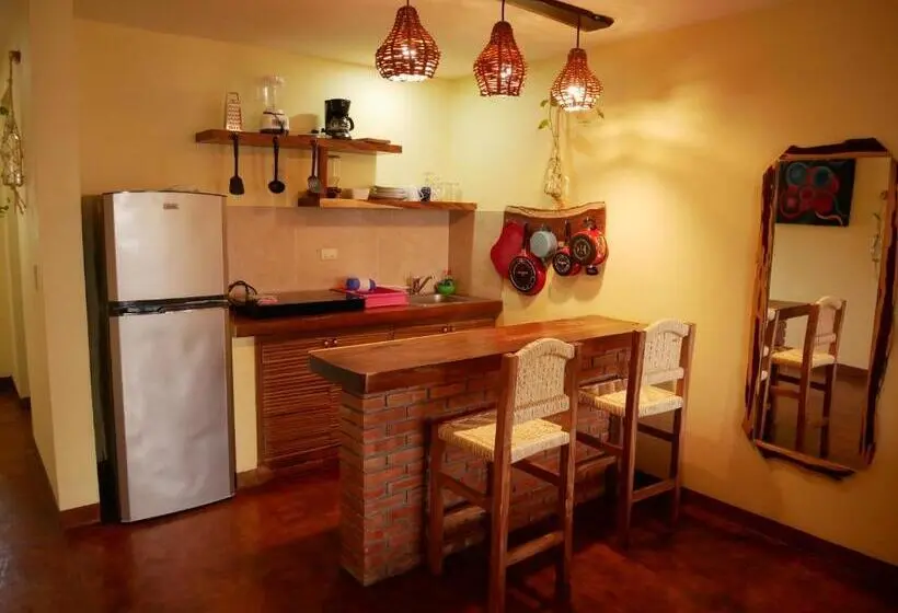 استودیو استاندارد با تخت کینگ, Madre Tierra Hotel & Coworking & Hostal