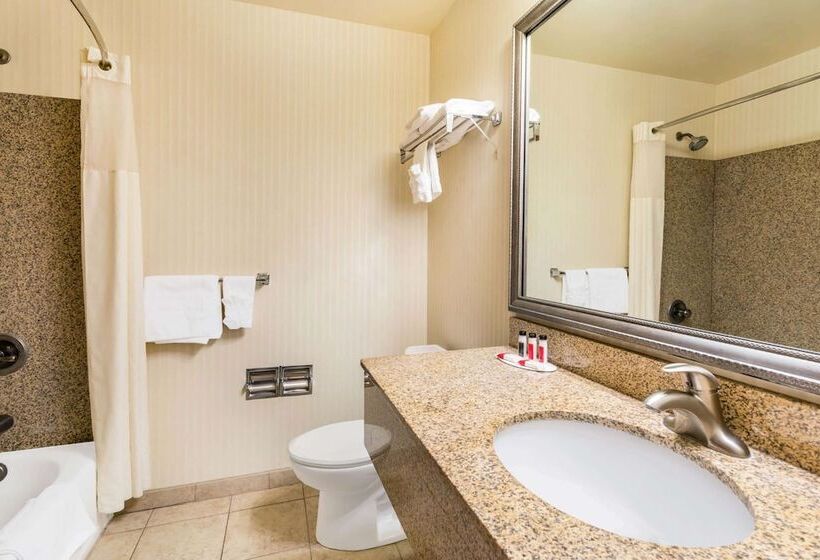 Номер Стандарт 2 Двуспальные Кровати, Baymont By Wyndham Fort Morgan