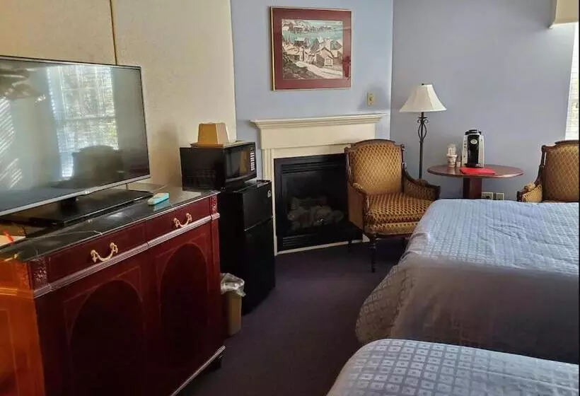 اتاق استاندارد با 2 تخت دوبل, Fireside Inn And Suites Bangor