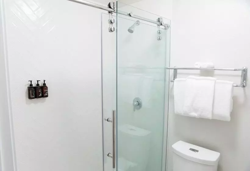 エクゼクティブスイート, Oxford Suites Redding