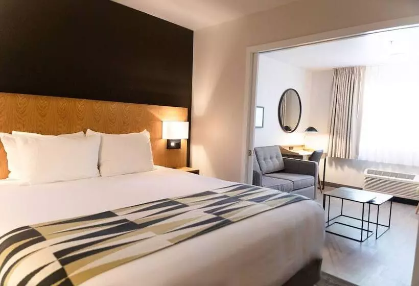 エクゼクティブスイート, Oxford Suites Redding