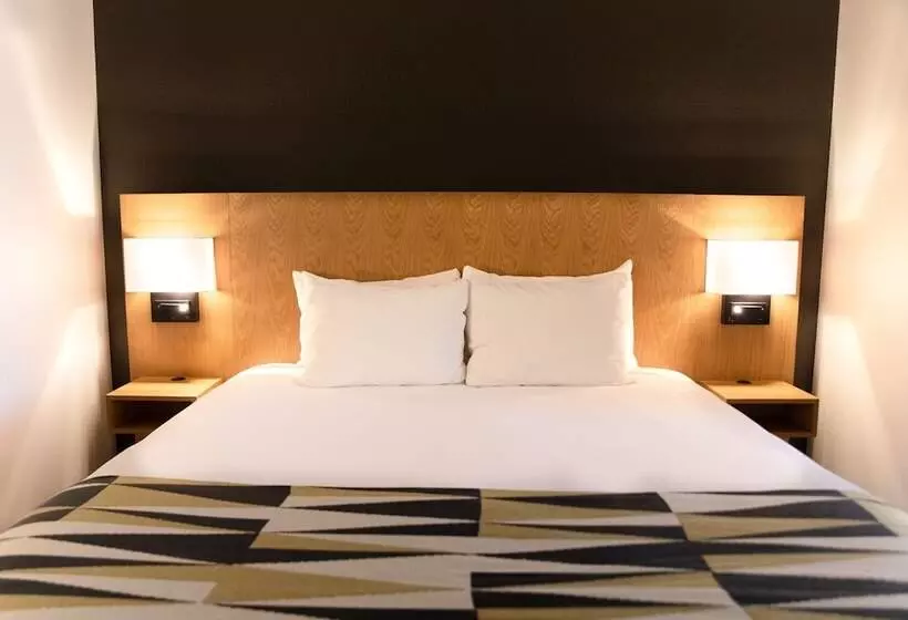 エクゼクティブスイート, Oxford Suites Redding