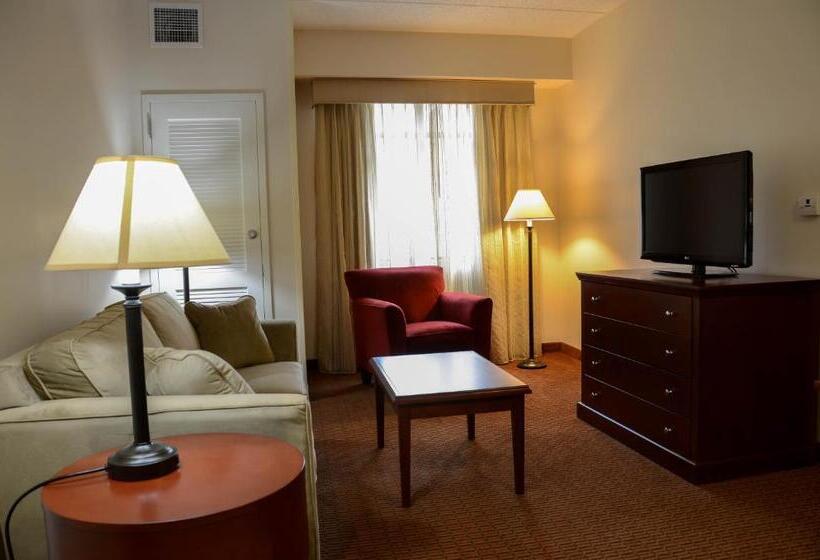 适合残疾人士使用的套间, Penn Wells Lodge