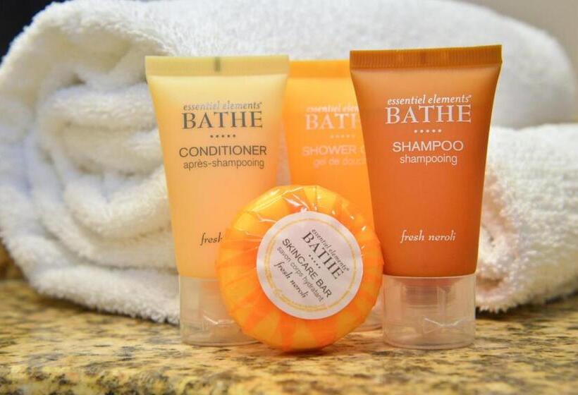 经济房, Penn Wells Lodge