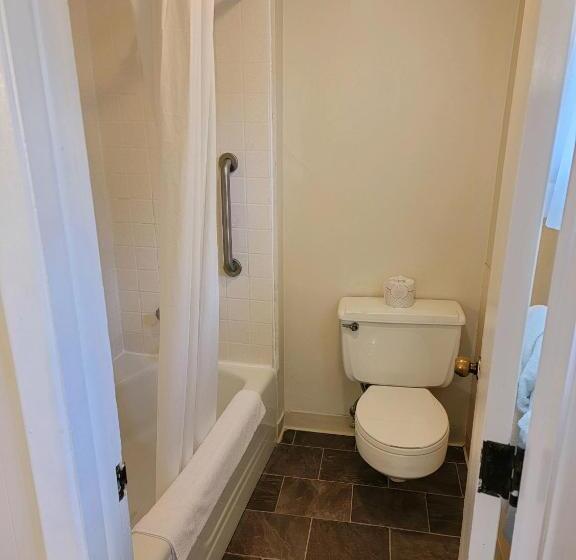 经济房, Penn Wells Lodge