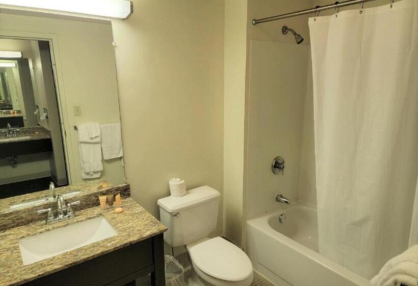 标准间内部标间, Penn Wells Lodge