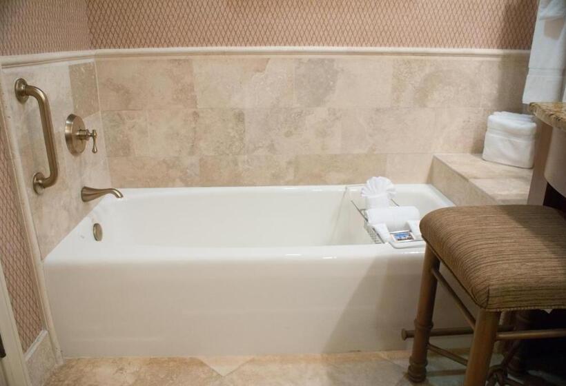 غرفة قياسية مطلة على ملعب الجولف, Ponte Vedra Inn And Club