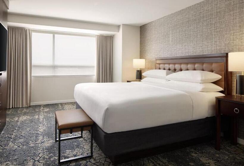 도시전망 디럭스룸 킹침대, Sheraton Valley Forge King Of Prussia