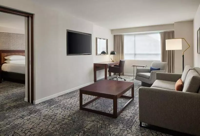 キングサイズベッドのスイートルーム, Sheraton Valley Forge King Of Prussia