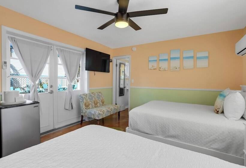 스탠다드 룸 더블 침대 2개, The Palms