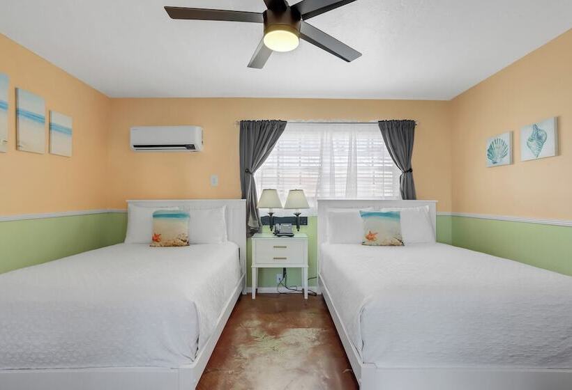 스탠다드 룸 더블 침대 2개, The Palms