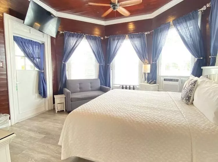 اتاق لوکس با تخت بزرگ, The Palms