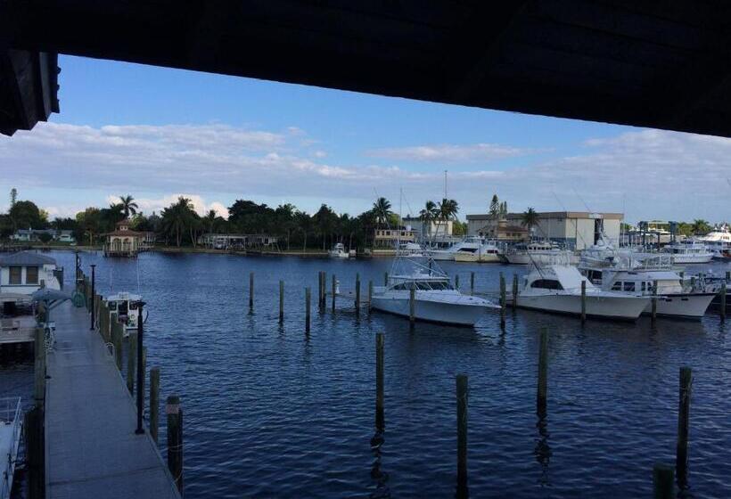 غرفة قياسية ذات إطلالة, Pirate S Cove Resort And Marina   Stuart