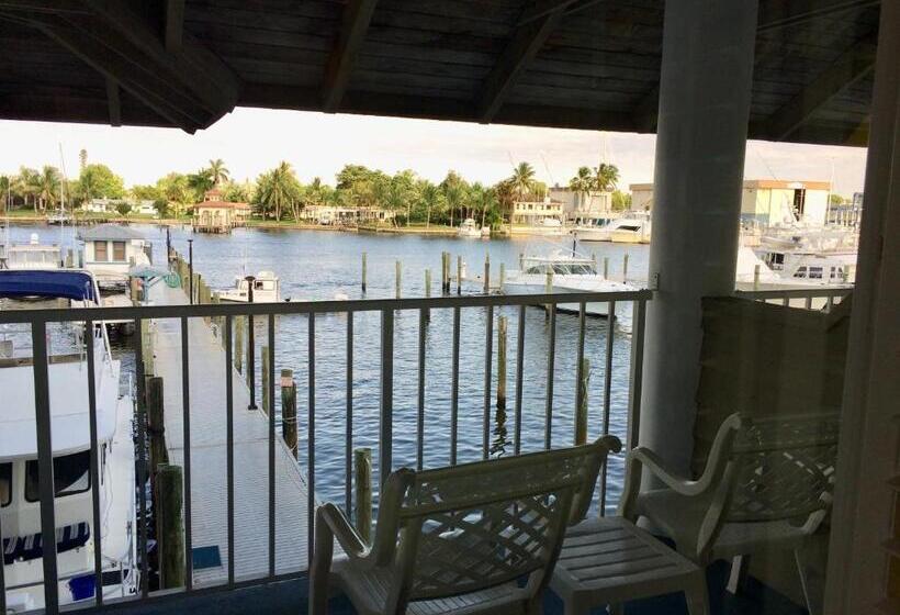 غرفة قياسية ذات إطلالة, Pirate S Cove Resort And Marina   Stuart