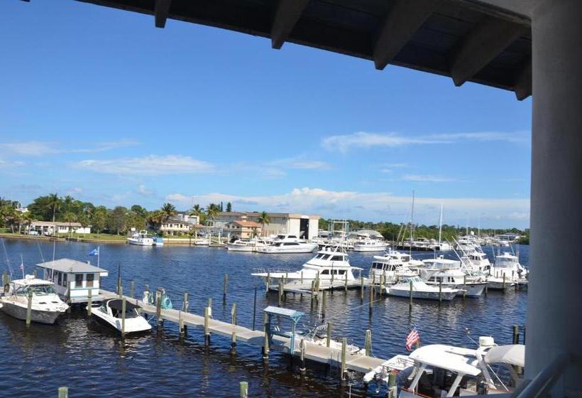 غرفة قياسية ذات إطلالة, Pirate S Cove Resort And Marina   Stuart