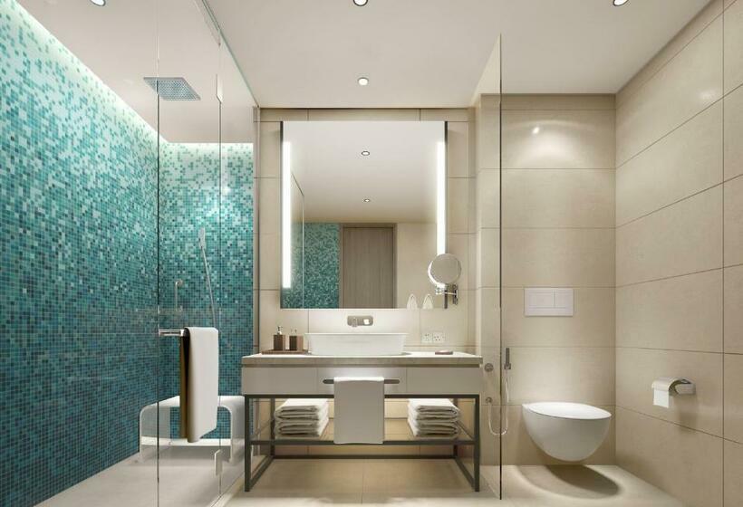 غرفة قياسية مطلّة علي حمام السباحة, Hyatt Regency Thrissur