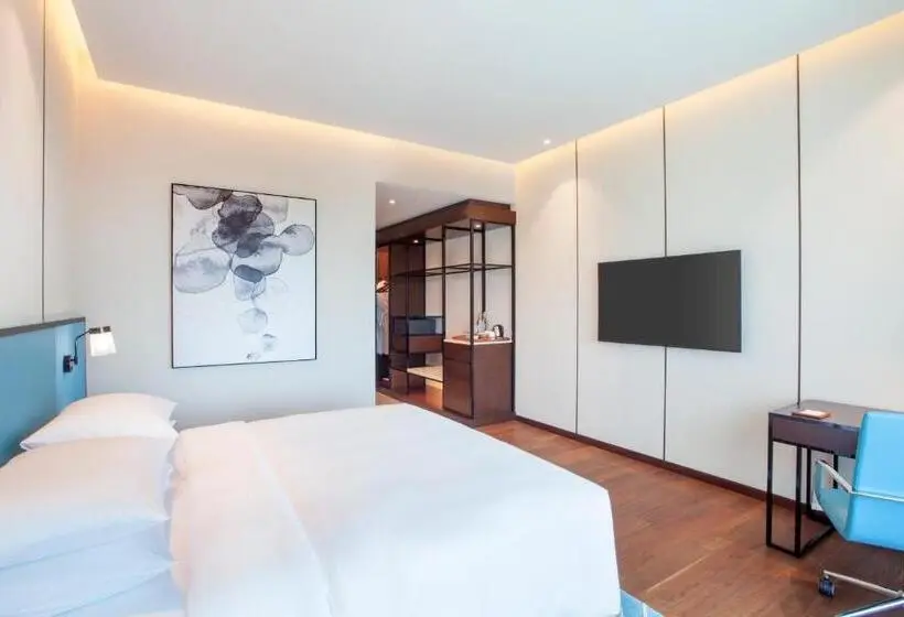 キングサイズベッドのスタンダードルーム, Hyatt Regency Thrissur