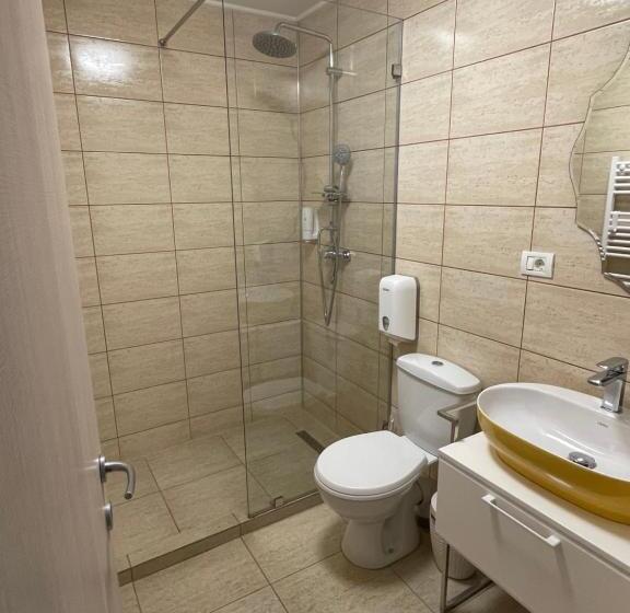 Номер Стандарт, Dr House