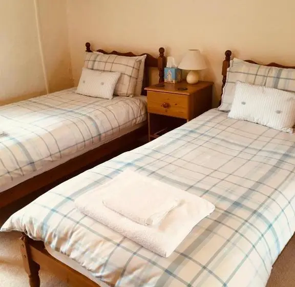 اتاق خانوادگی, Aber Cottage B&b