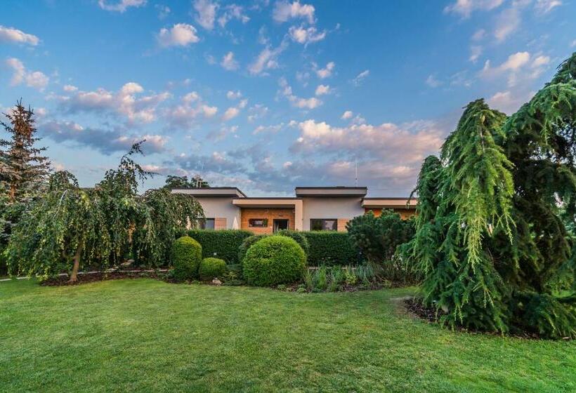 家族用バンガロー, Penzion Jako Doma