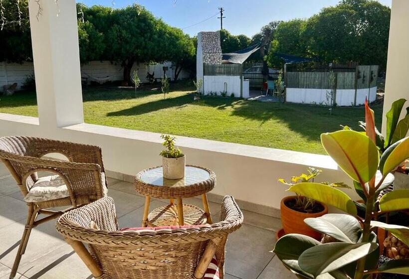 Номер Стандарт Вид на Сад, Always Summer Guesthouse