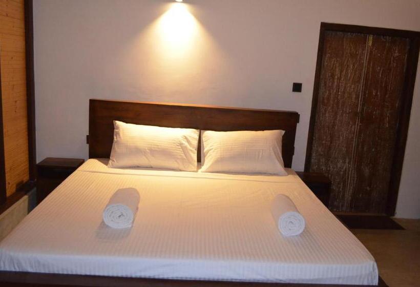 ویلای استاندارد با چشم‌انداز باغ, Agro Village Resort , Kalpitiya