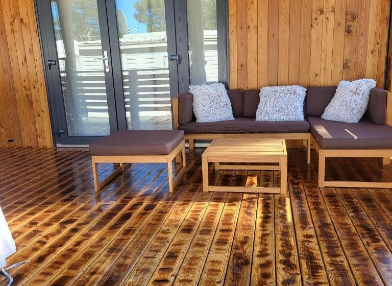 منزل غرفة نوم واحدة, Mobile Home Tim