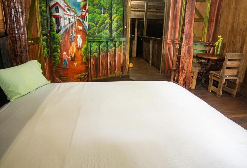 غرفة قياسية رباعية, Mirador Prendas