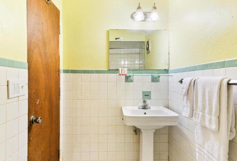 غرفة قياسية سرير كينج, Peoria Il I74