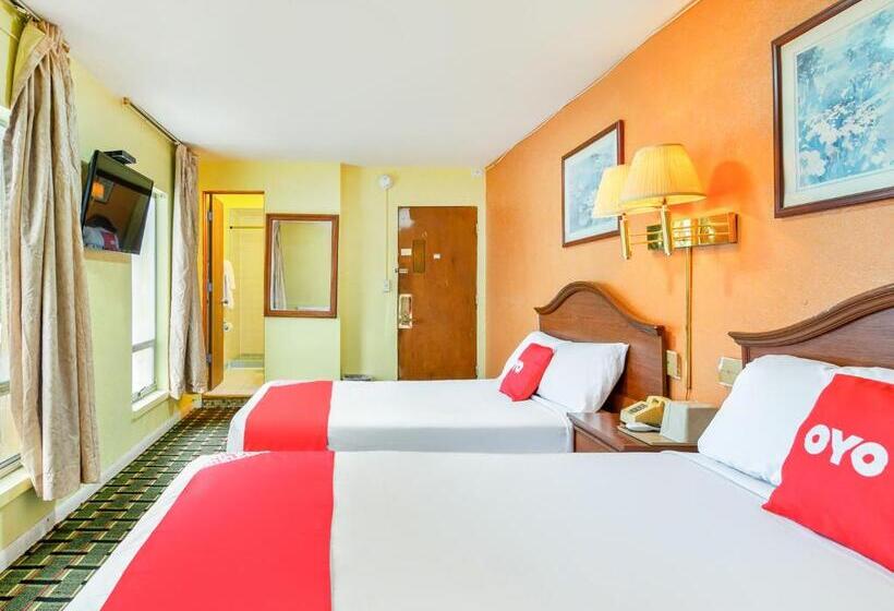 غرفه قياسيه سريرين مزدوجين, Peoria Il I74